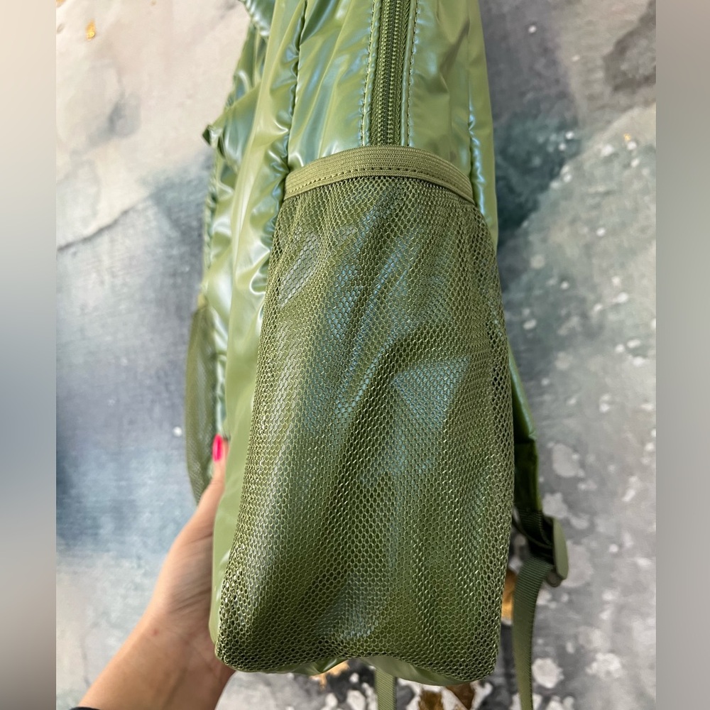 Cat & Jack | Iridescent Dino Reptile Backpack NWOT - Picture 6 of 6